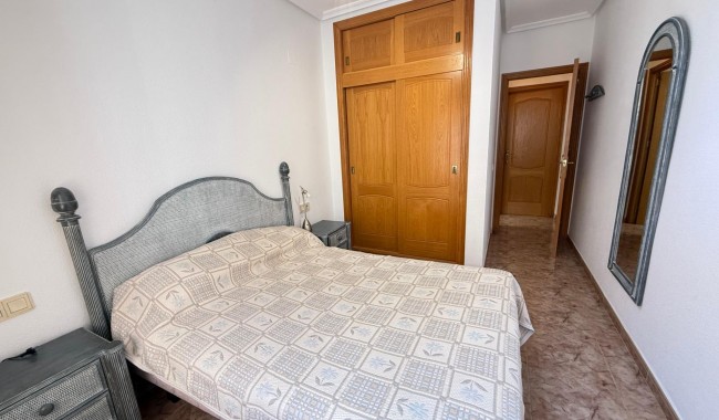 Resale - Apartment - Torrevieja - Estacion de autobuses