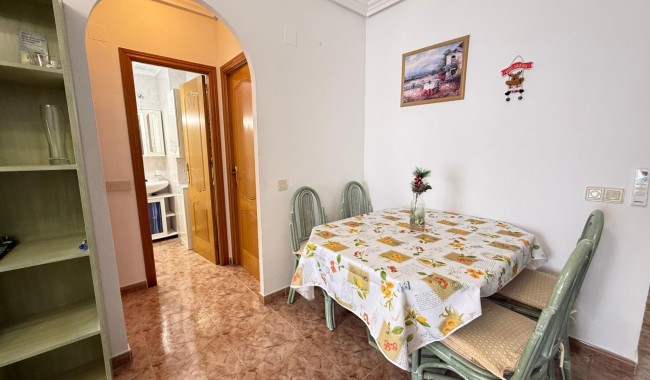 Resale - Apartment - Torrevieja - Estacion de autobuses