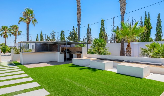 Resale - Finca - Los Montesinos - La Herrada