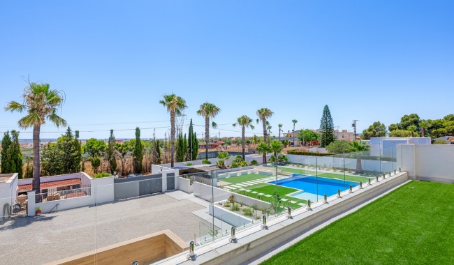 Resale - Finca - Los Montesinos - La Herrada