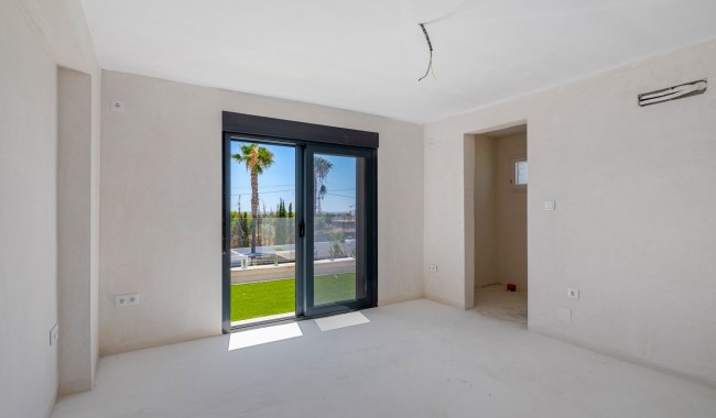Resale - Finca - Los Montesinos - La Herrada