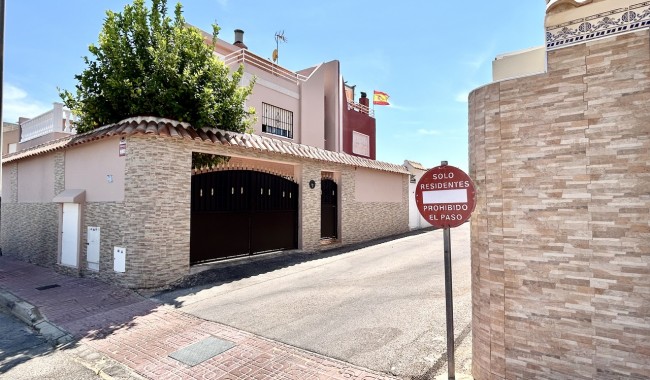 Resale - Townhouse - Torrevieja - Los Altos