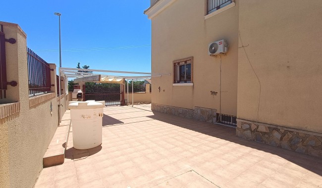 Segunda mano - Villa - Orihuela Costa - Castillo de Don Juan