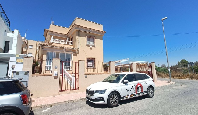 Segunda mano - Villa - Orihuela Costa - Castillo de Don Juan