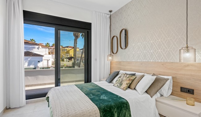 Begagnad - Villa - Orihuela Costa - Blue Lagoon