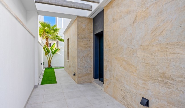 Begagnad - Villa - Orihuela Costa - Blue Lagoon