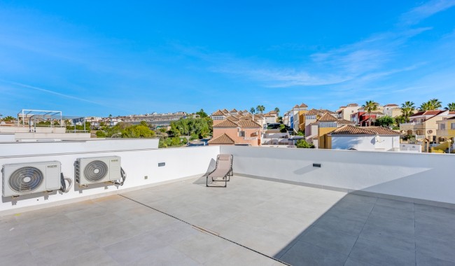 Begagnad - Villa - Orihuela Costa - Blue Lagoon