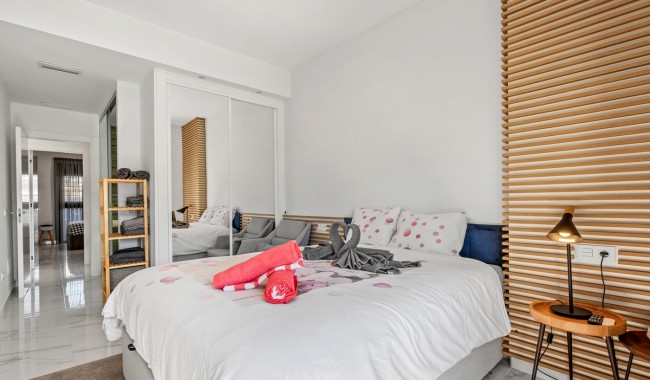 Sprzedaż - Apartament - Guardamar - El Raso