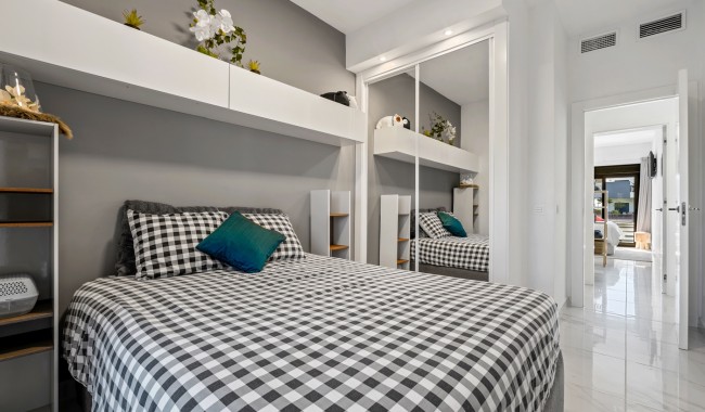 Sprzedaż - Apartament - Guardamar - El Raso