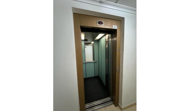 Resale - Apartment - Torrevieja