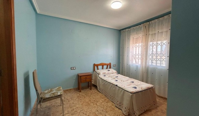 Segunda mano - Apartamento - Torrevieja - Estacion de autobuses
