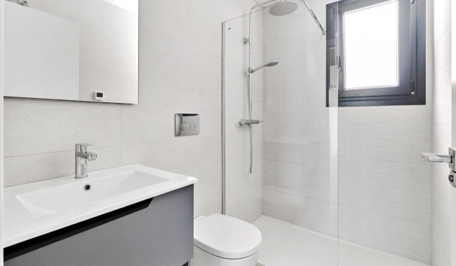 Resale - Apartment - Torrevieja - La Veleta