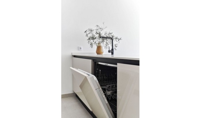 Resale - Apartment - Torrevieja - La Veleta
