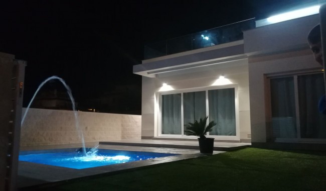 Segunda mano - Villa - Los Montesinos - Los Montesinos - La Herrada