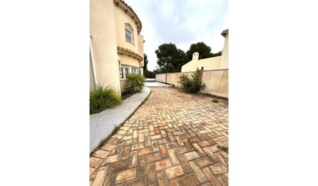 Resale - Villa - Orihuela Costa - Las Ramblas