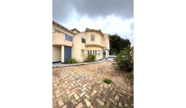 Resale - Villa - Orihuela Costa - Las Ramblas
