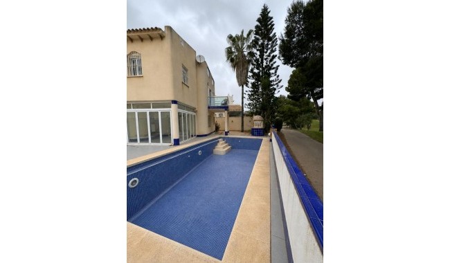Resale - Villa - Orihuela Costa - Las Ramblas