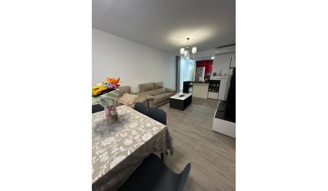 Resale - Apartment - Torrevieja - Centro