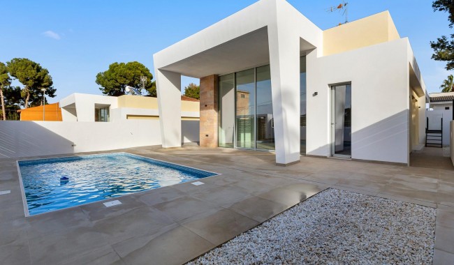 Villa - Segunda mano - Torrevieja - Los Balcones