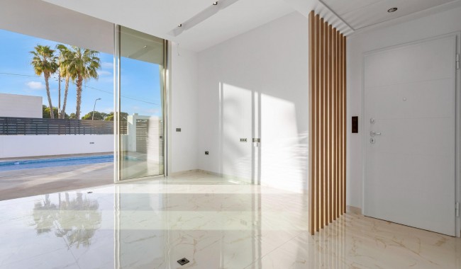 Resale - Villa - Torrevieja - Los Balcones