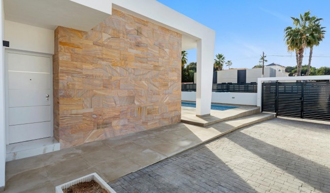 Resale - Villa - Torrevieja - Los Balcones