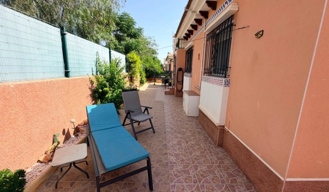 Segunda mano - Villa - Los Montesinos - La Herrada