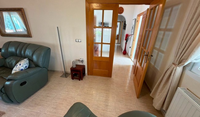 Segunda mano - Villa - Los Montesinos - La Herrada