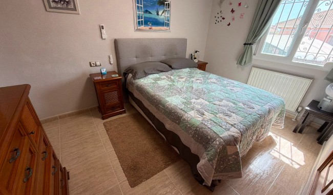 Segunda mano - Villa - Los Montesinos - La Herrada