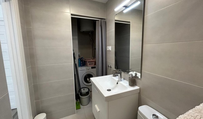 Sprzedaż - Apartament - Torrevieja - Estacion de autobuses