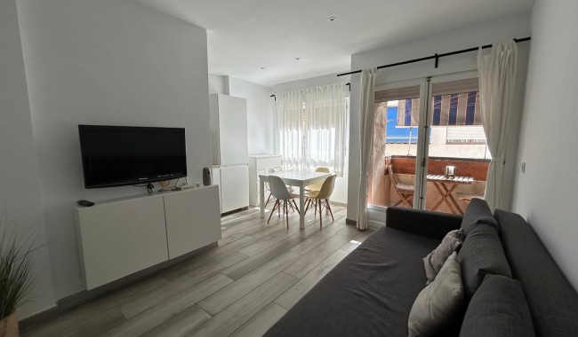 Sprzedaż - Apartament - Torrevieja - Estacion de autobuses