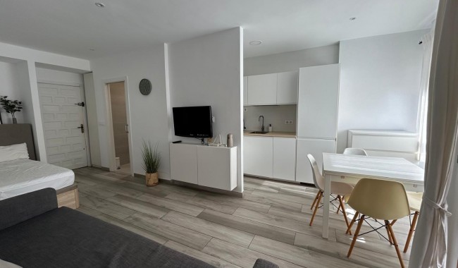 Sprzedaż - Apartament - Torrevieja - Estacion de autobuses