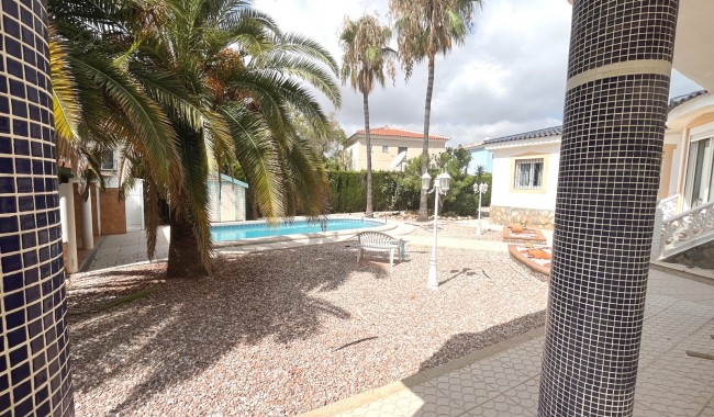 Begagnad - Villa - Ciudad Quesada/Rojales - Central Quesada