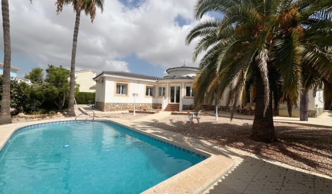 Begagnad - Villa - Ciudad Quesada/Rojales - Central Quesada