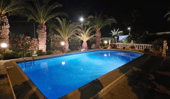 Begagnad - Villa - Ciudad Quesada/Rojales - Central Quesada