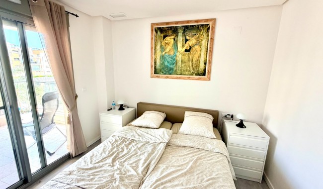 Sprzedaż - Apartament - Orihuela costa - La Zenia