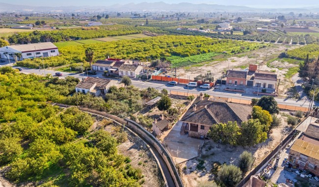 Brukt - Finca - Beniel - Carretera de Beniel