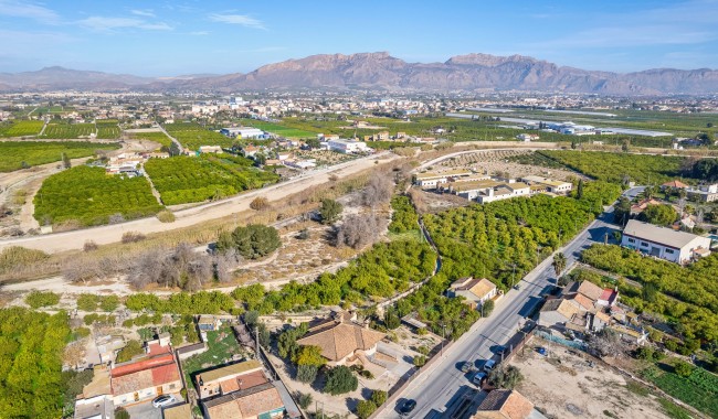 Brukt - Finca - Beniel - Carretera de Beniel