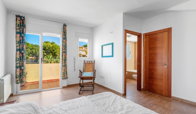 Resale - Villa - Alfas del Pi - Alfas Del Pi