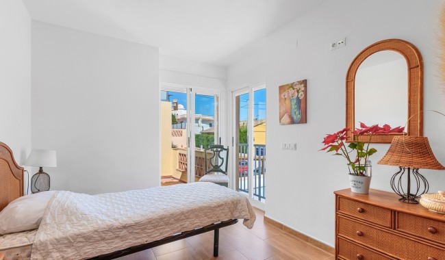 Resale - Villa - Alfas del Pi - Alfas Del Pi