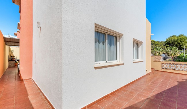 Resale - Villa - Alfas del Pi - Alfas Del Pi
