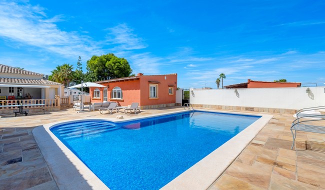 Begagnad - Finca - Almoradi - Las Heredades