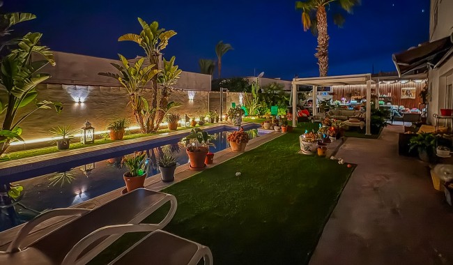 Brukt - Villa - Torrevieja - Torreta - Florida