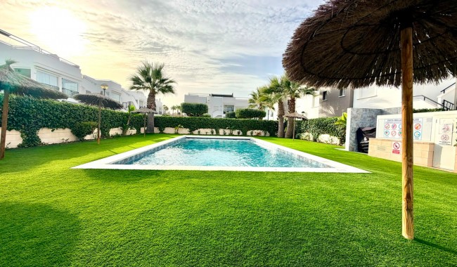 Begagnad - Lägenhet - Torrevieja - Aguas Nuevas