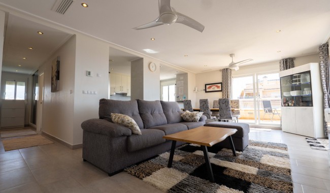 Resale - Apartment - Orihuela Costa - Villamartín