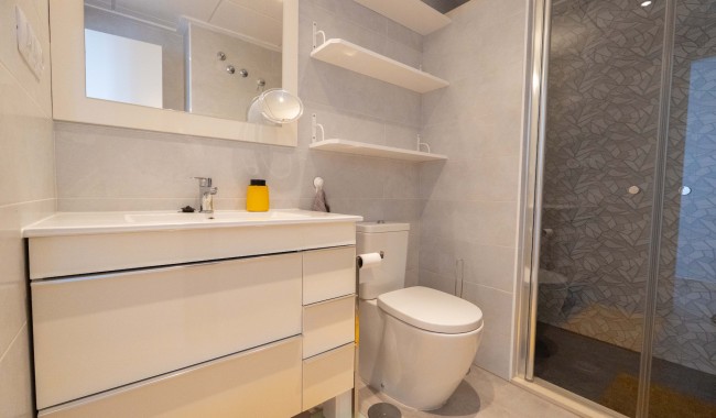 Resale - Apartment - Orihuela Costa - Villamartín