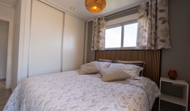 Resale - Apartment - Orihuela Costa - Villamartín