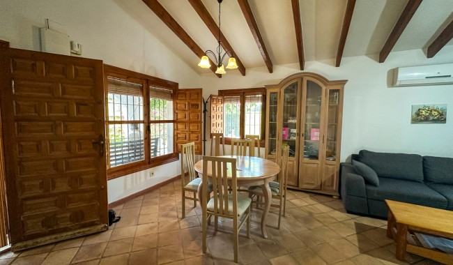 Begagnad - Villa - Cabo Roig