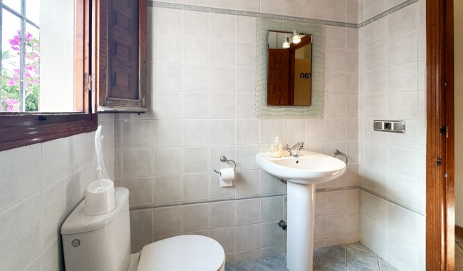 Begagnad - Villa - Cabo Roig