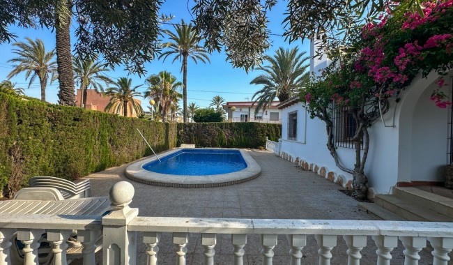 Begagnad - Villa - Cabo Roig