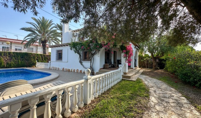 Begagnad - Villa - Cabo Roig